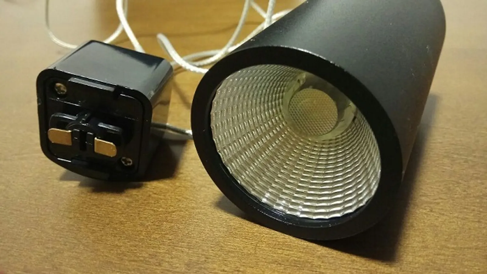 Pendente Decorativo Led 5w para Trilho Eletrificado - Ames Iluminação - Foto 1