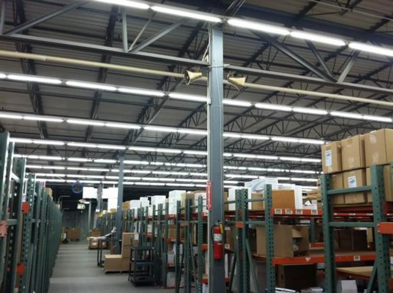 Lâmpada Led HO 2,40m 45w com Inmetro - Galpão